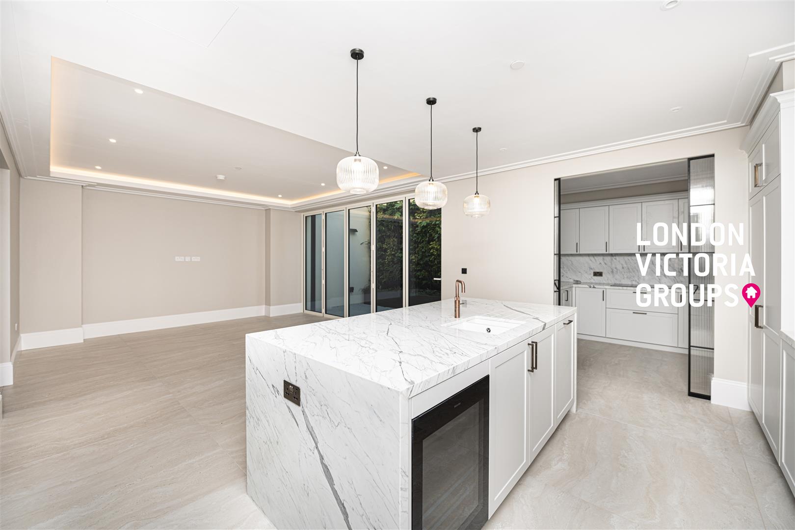 5 bed property in Banfield House, Distillery Road, LONDON